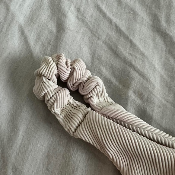 kulani kinis white bikini bottoms - Picture 5 of 5